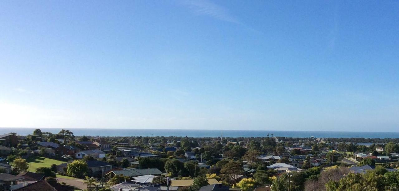 Вилла Lakes Entrance Views Экстерьер фото